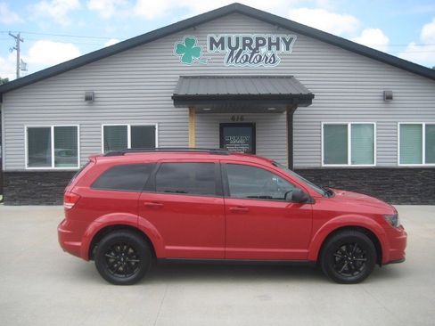 Used 2020 Dodge Journey SE w/ SE Popular Equipment Group FWD image 1