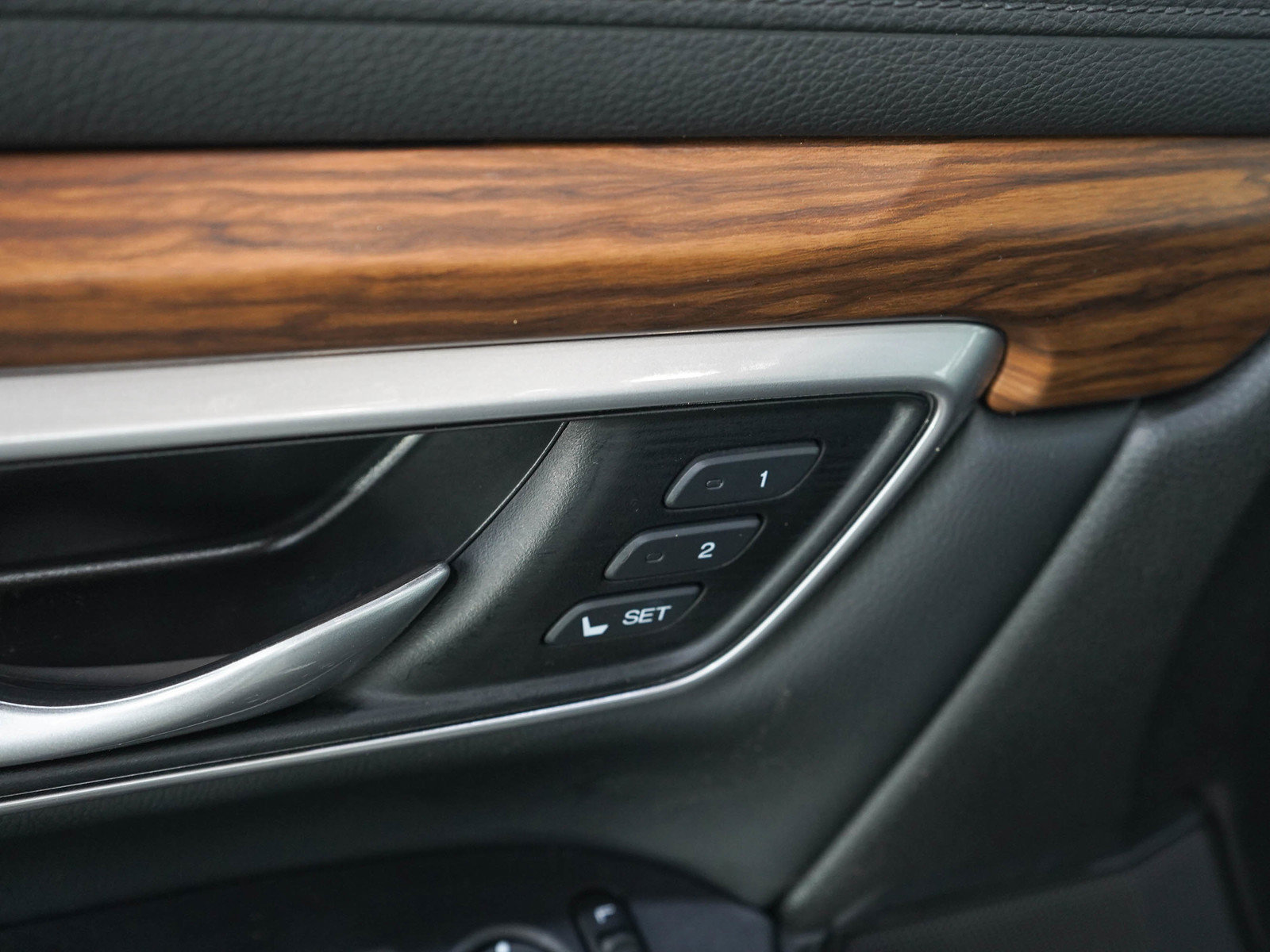 Used 2022 Honda CR-V Touring image 22