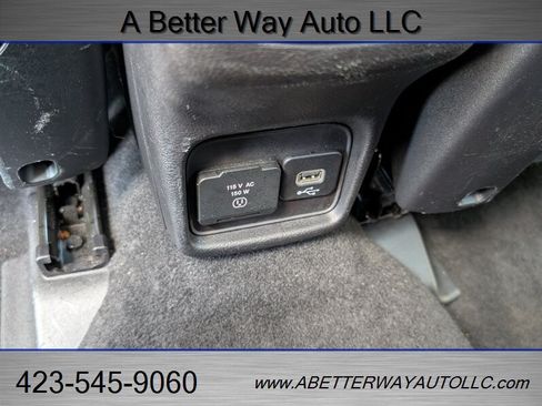 Used 2018 Jeep Compass Sport w/ Tech Group FWD image 18
