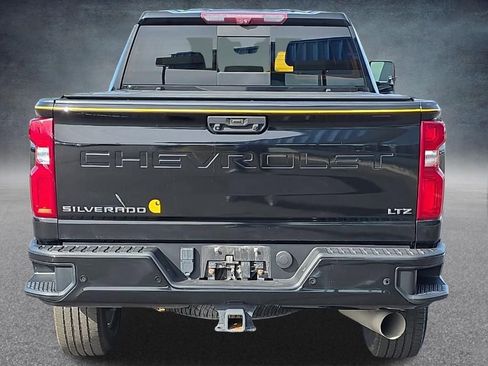 Used 2021 Chevrolet Silverado 2500 LTZ w/ Carhartt Edition AWD/4WD image 6