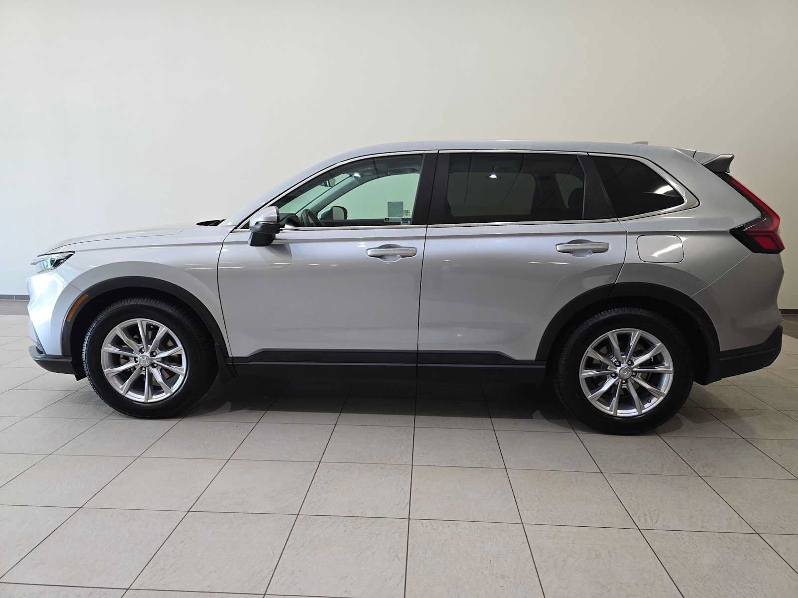 Used 2023 Honda CR-V EX-L image 3