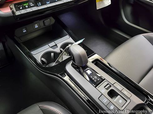New 2026 Toyota Prius Plug-In Hybrid FWD image 19