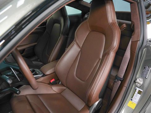 Used 2021 Porsche 911 Turbo S image 39