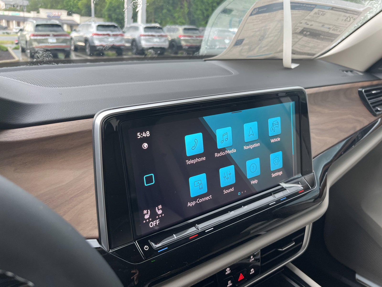 New 2026 Volkswagen Atlas SE FWD image 17