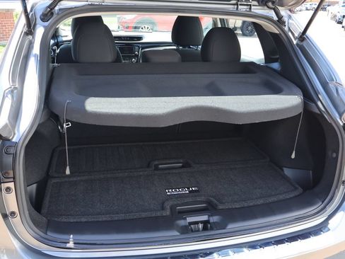 Used 2022 Nissan Rogue Sport SV AWD/4WD image 14
