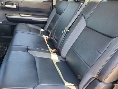 Used 2018 Toyota Tundra Limited w/ Limited Premium Package AWD/4WD image 14