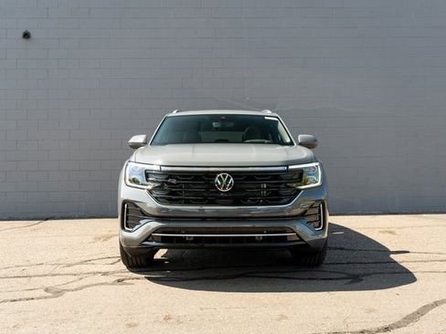 New 2025 Volkswagen Atlas Cross Sport SEL Premium R-Line image 2
