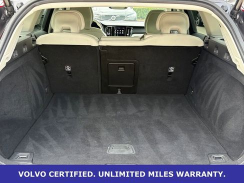 Certified 2023 Volvo V60 B5 Cross Country Plus w/ Climate Package AWD/4WD image 32