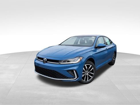New 2026 Volkswagen Jetta SE FWD image 3