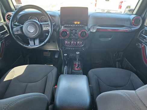 Used 2018 Jeep Wrangler Unlimited Sport S AWD/4WD image 19