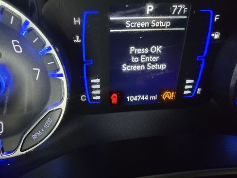 Used 2018 Chrysler Pacifica Touring Plus w/ Tire & Wheel Group image 31