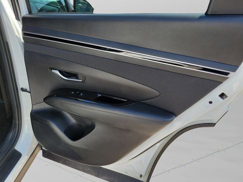 Certified 2023 Hyundai Tucson Limited AWD/4WD image 37