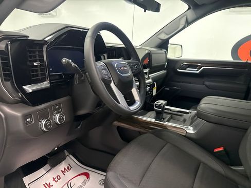 New 2026 GMC Sierra 1500 Elevation w/ Preferred Package RWD image 9
