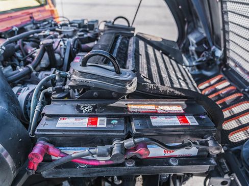 Used 2002 HUMMER H1 4-Door Wagon image 18