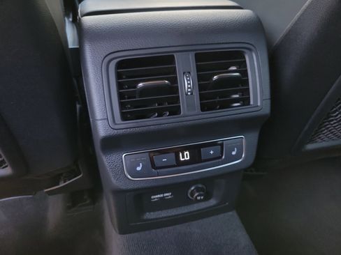 Used 2021 Audi SQ5 Prestige AWD/4WD image 15