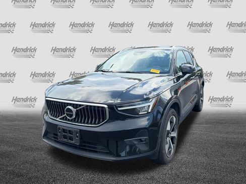 Used 2023 Volvo XC40 B5 Ultimate w/ Climate Package AWD/4WD image 8