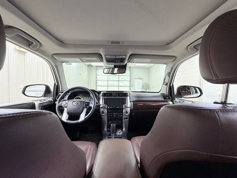 Used 2020 Toyota 4Runner Limited AWD/4WD image 28