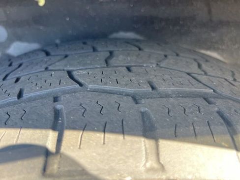 Used 2018 Ford Expedition Max Limited image 4