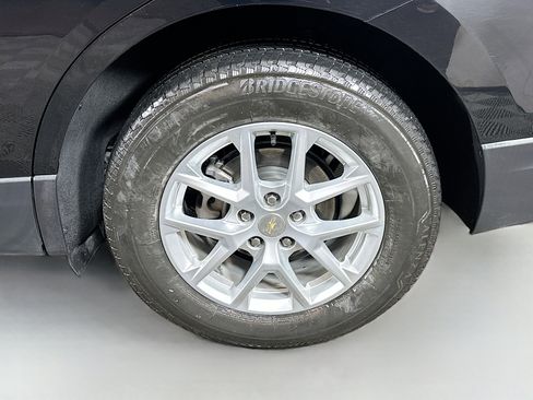 Used 2024 Chevrolet Equinox LT image 28