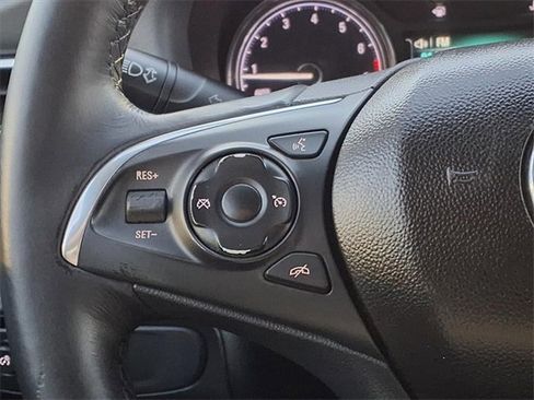 Used 2019 Buick Enclave Essence image 14