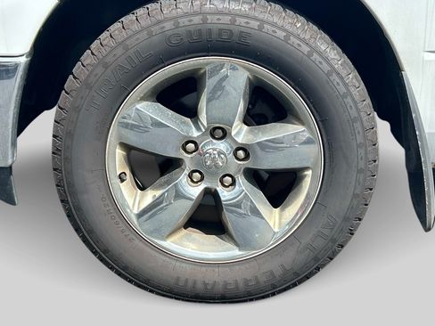 Used 2013 RAM 1500 Big Horn AWD/4WD image 9