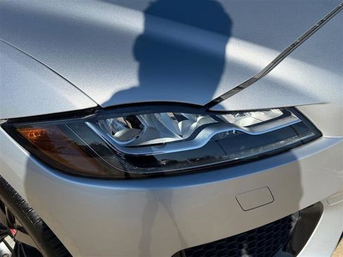 Used 2019 Jaguar F-PACE S image 22