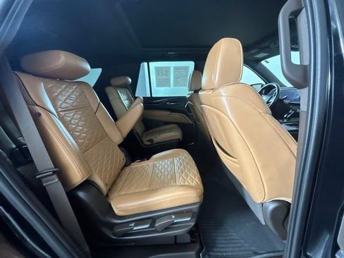 Used 2023 Cadillac Escalade Sport w/ LPO, ONYX Package AWD/4WD image 40