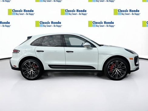 Used 2023 Porsche Macan S AWD/4WD image 9