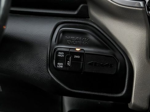 Used 2020 RAM 3500 Laramie image 32