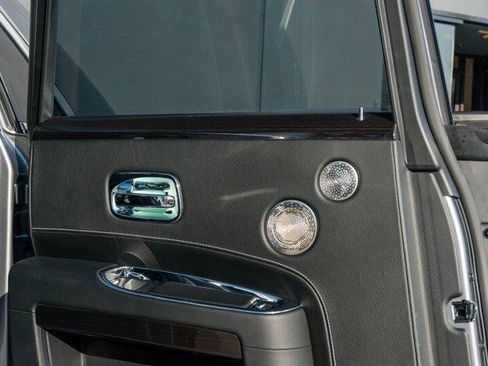 Used 2019 Rolls-Royce Ghost image 52