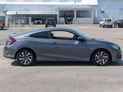 Used 2018 Honda Civic LX image 4
