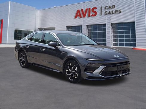Used 2025 Hyundai Sonata SEL FWD image 3