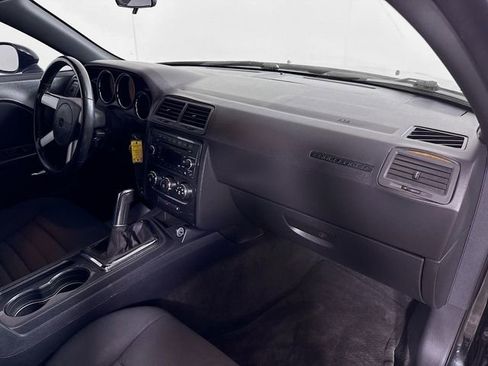 Used 2010 Dodge Challenger R/T RWD image 27