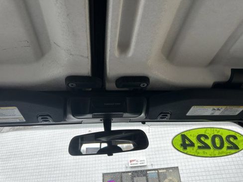 Used 2024 Jeep Wrangler Sport image 27