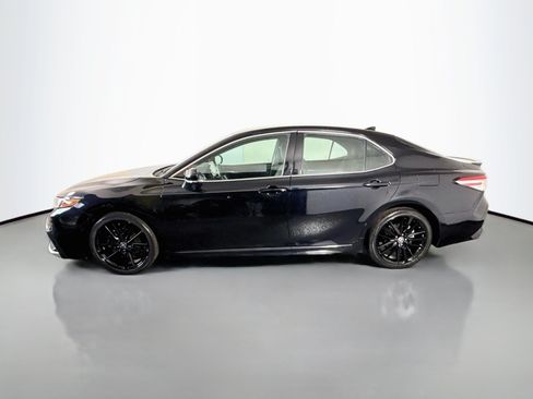 Used 2023 Toyota Camry XSE FWD image 6