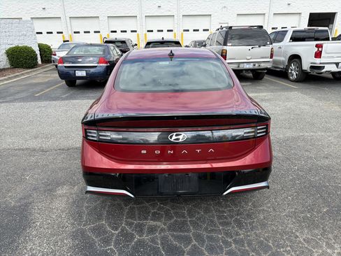 Used 2024 Hyundai Sonata SEL FWD image 9