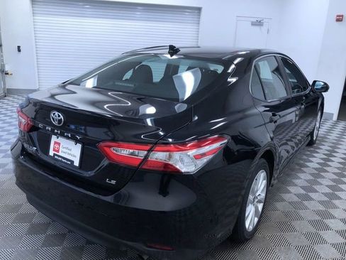 Certified 2020 Toyota Camry LE image 32