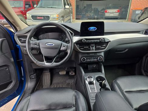 Used 2020 Ford Escape SEL FWD image 9