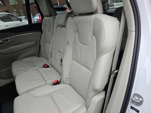 Certified 2024 Volvo XC90 T8 Plus image 17