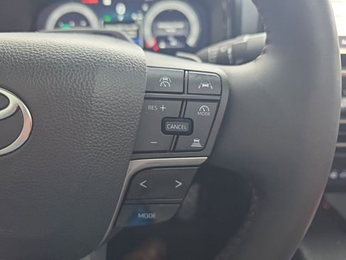 Used 2025 Toyota Camry XSE w/ Premium Plus Package image 20