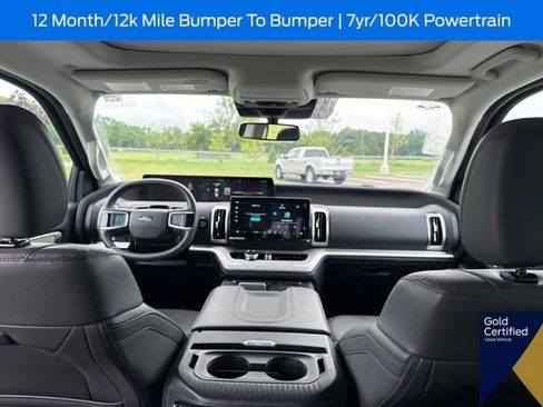 Used 2025 Ford Expedition Active AWD/4WD image 26