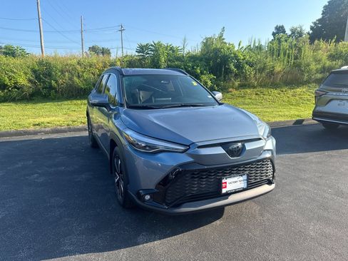 Used 2024 Toyota Corolla Cross AWD Hybrid w/ Convenience Package image 26