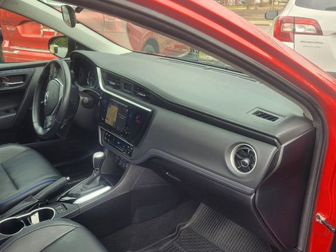 Used 2019 Toyota Corolla XSE image 27