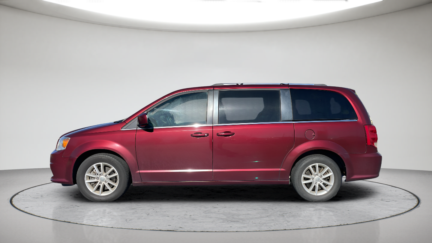 Used 2018 Dodge Grand Caravan SXT FWD image 6