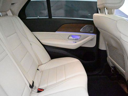Used 2021 Mercedes-Benz GLE 350 4MATIC image 24