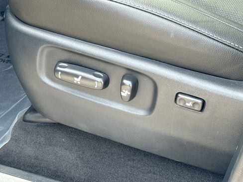 Used 2019 Toyota Land Cruiser AWD/4WD image 15