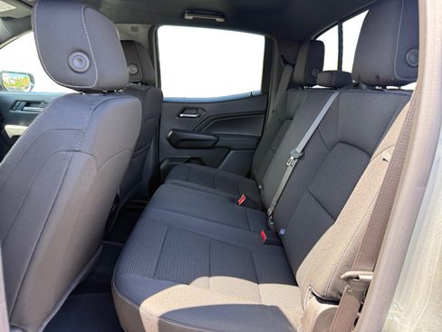 New 2026 GMC Canyon Elevation w/ Convenience Package image 16