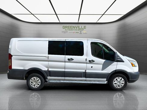 Used 2017 Ford Transit 250 130 Low Roof w/ Exterior Upgrade Package RWD image 7