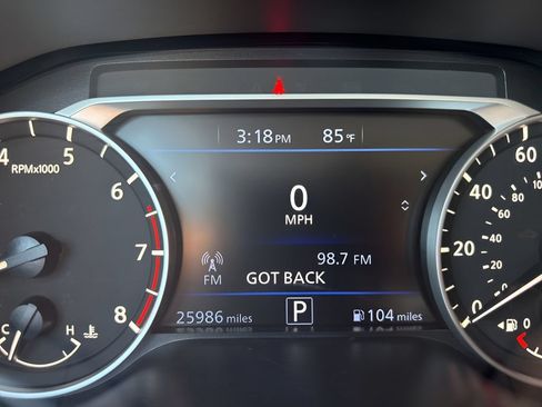 Used 2024 Nissan Altima 2.5 SR AWD/4WD image 22
