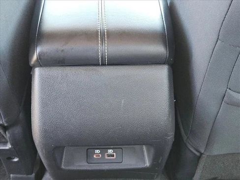 Used 2024 Nissan Altima 2.5 SV FWD image 12